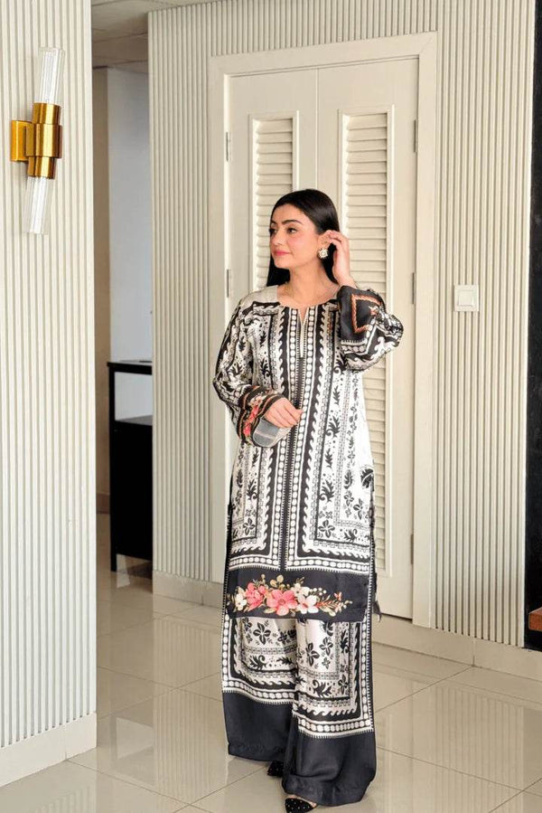 2pcs lawn (kiran) - Insha wear